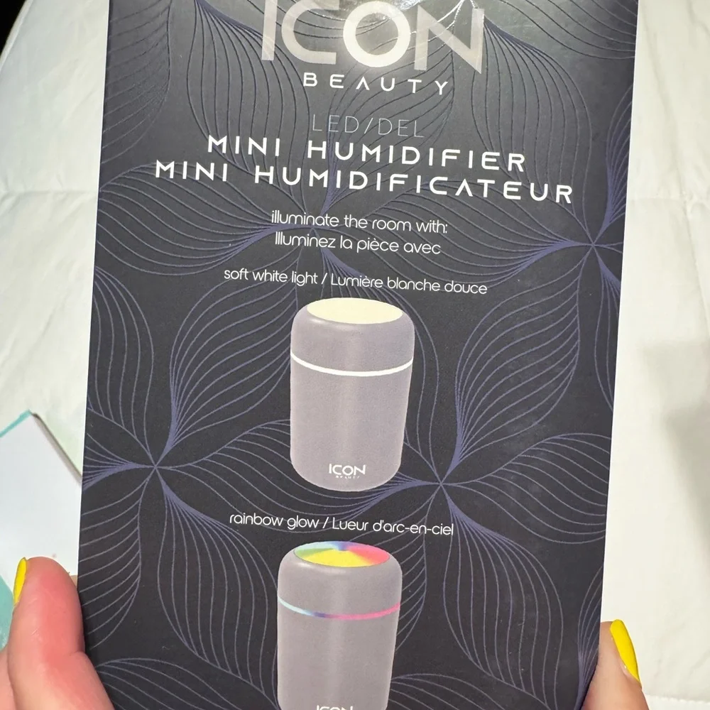 ICON Beauty LED Mini Humidifier - Picture 6 of 6
